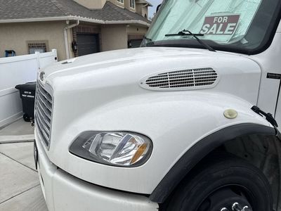 Freightliner M2 106 Flatbed Truck 2004