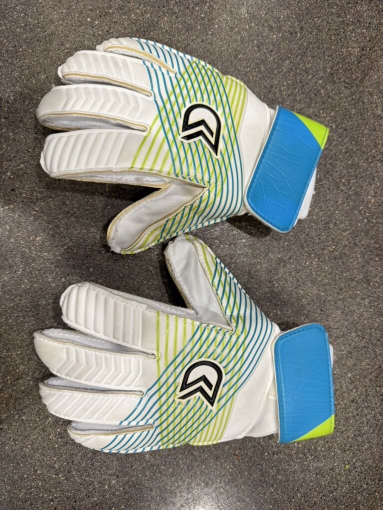 Soccer Goalkeeper / Goalie Gloves