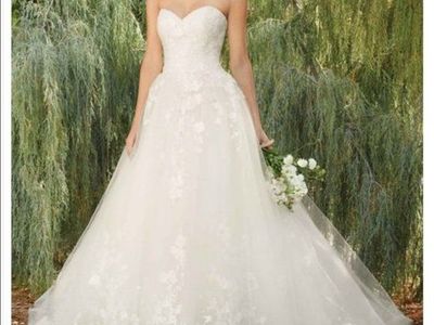 Casablanca Morning Glory wedding gown. Never worn