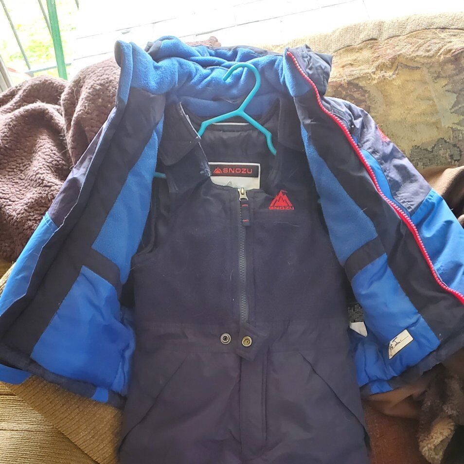 4T kids snow bibs and coat