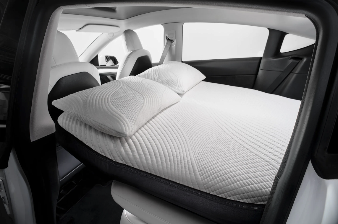 SNUUZU Tesla Model 3 Camping Mattress 4 RENT