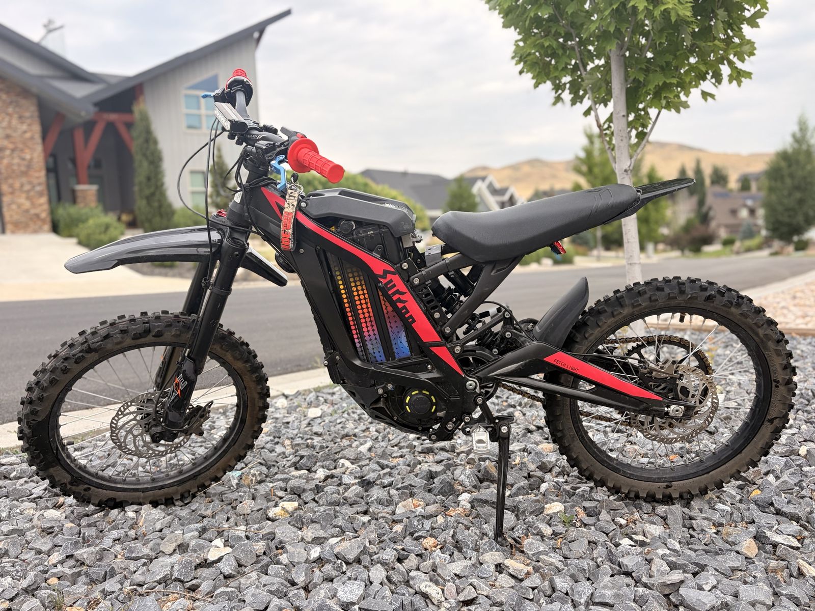 Surron Light Bee S Electric Dirt Bike- like new. Hard to find model!