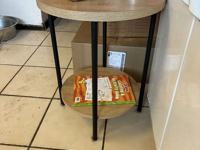 End table