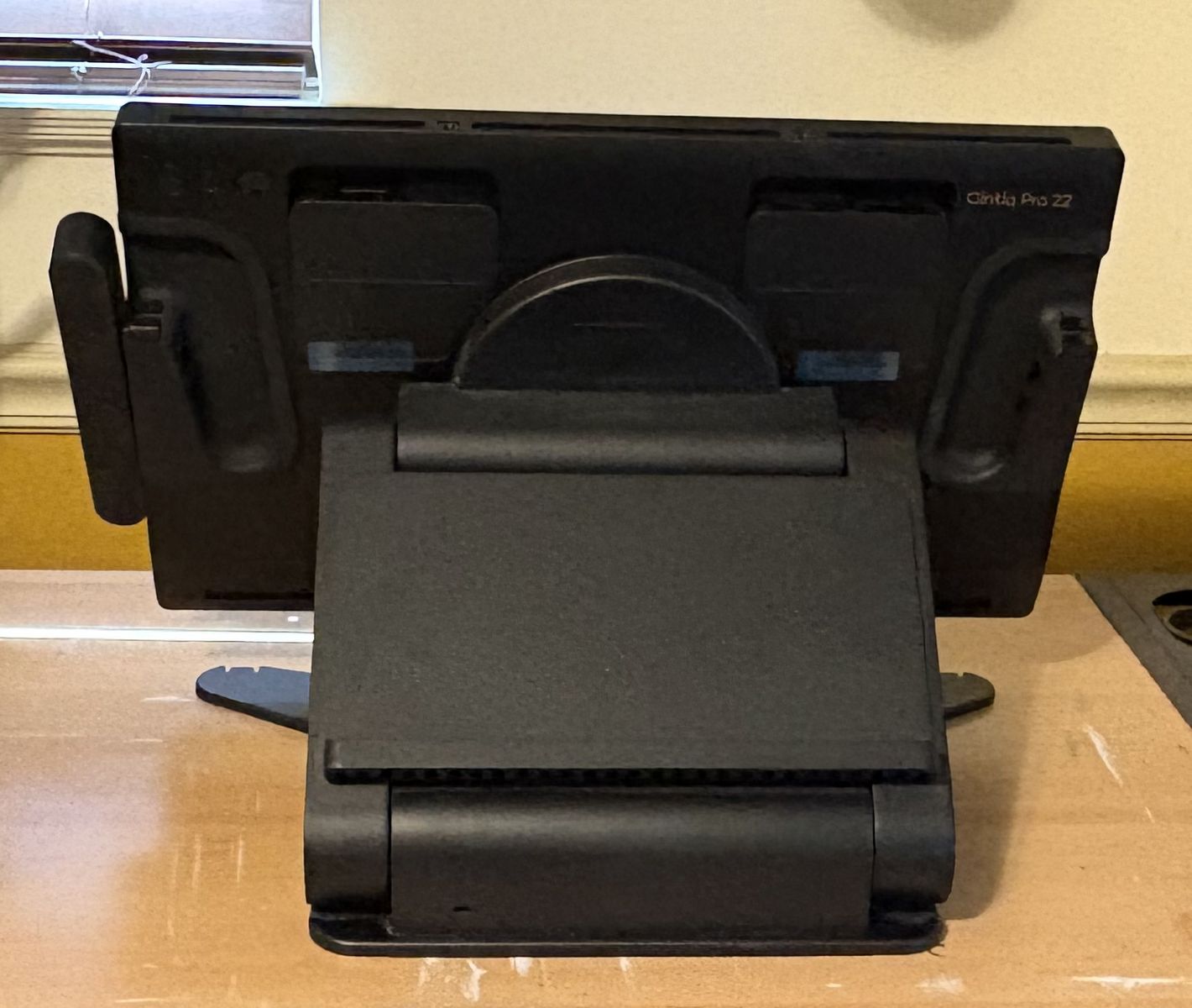 Main image 6