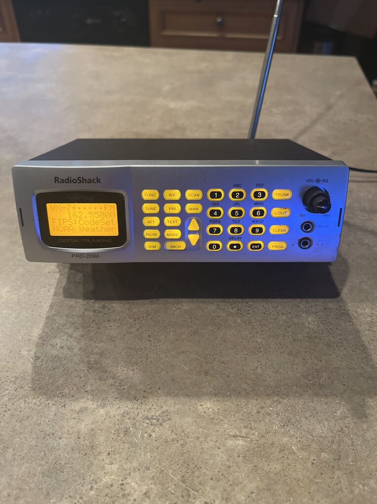 Radioshack Pro-2096 Digital Trunking Scanner