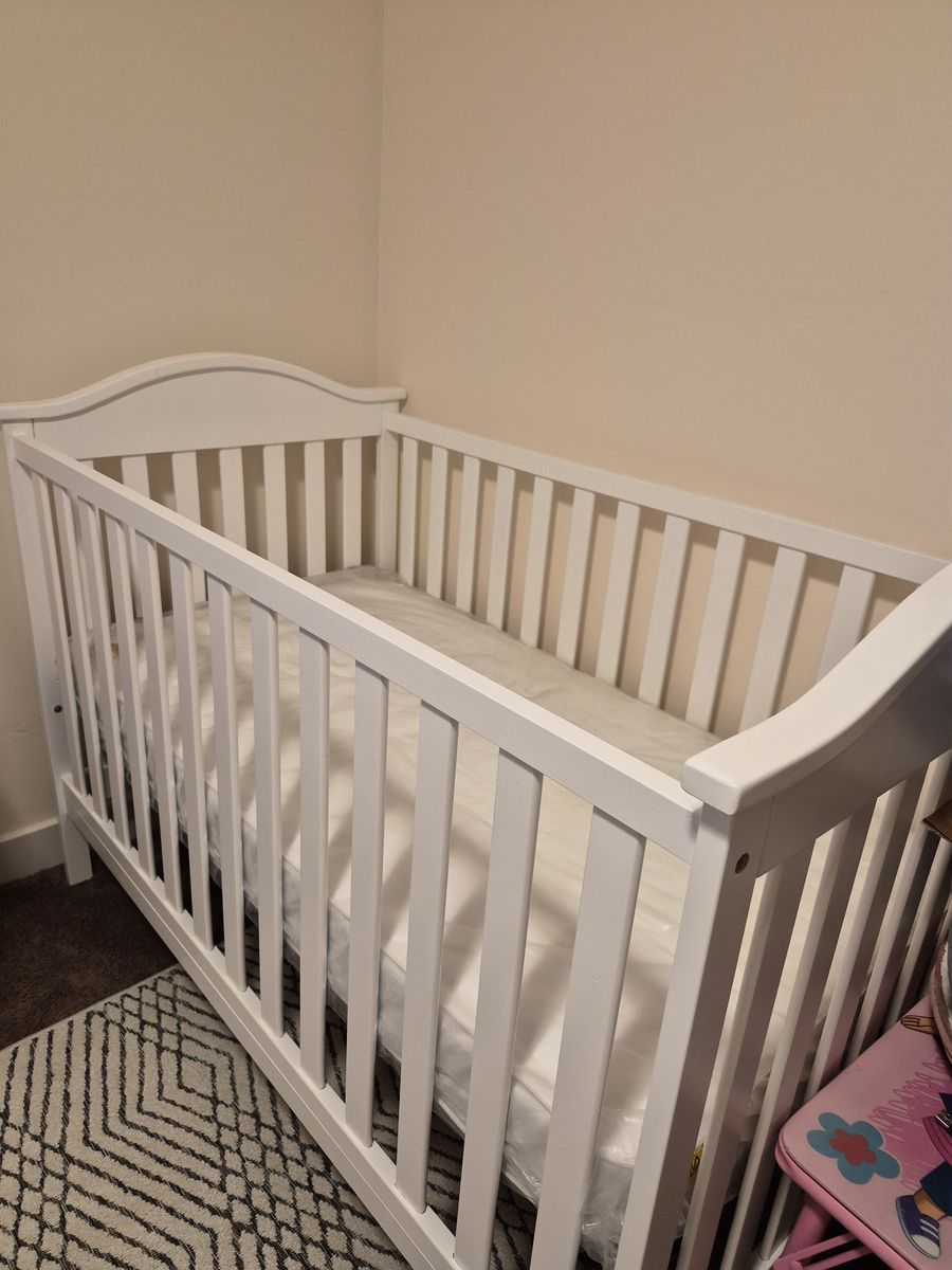 Dorel Asia Inc. Baby Crib