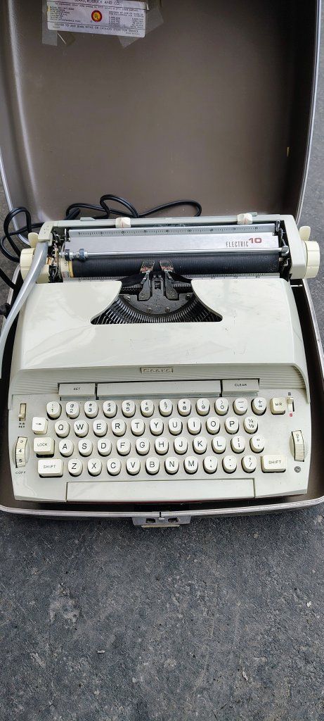 Main image 3