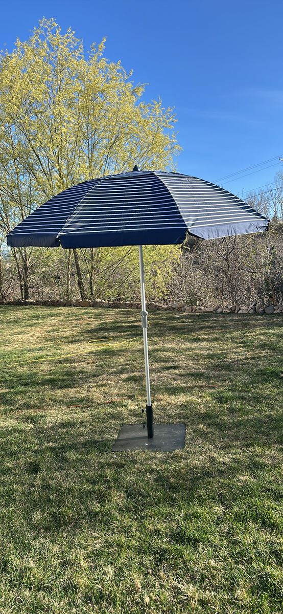 Umbrella With Heavy Base