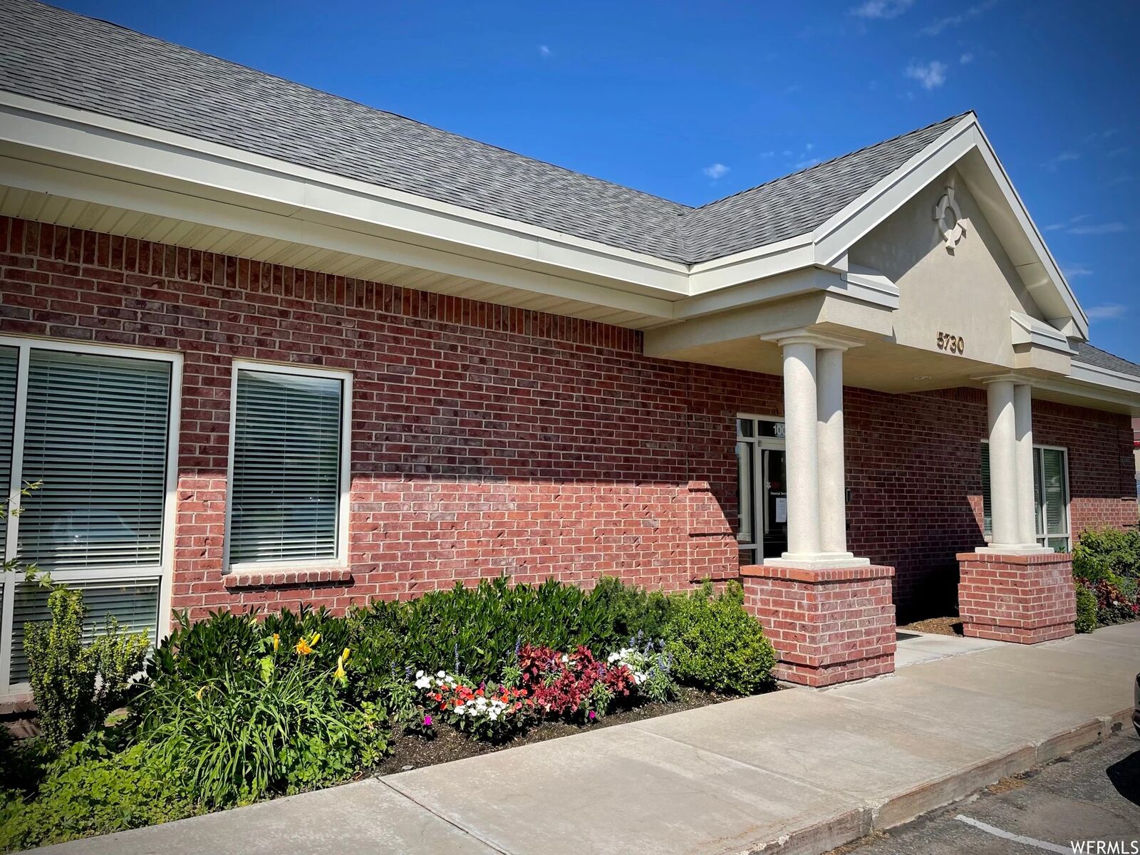 6 Weeks Rent Free & 50% Deposit Discount OAC! Off