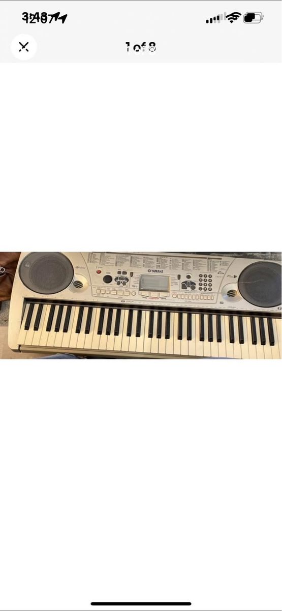 Vintage Yamaha EZ 30 electric keyboard (works)
