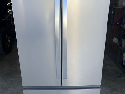 Whirlpool 31 Cu. Ft. French Door Refrigerator Like New Condition W Ice Maker