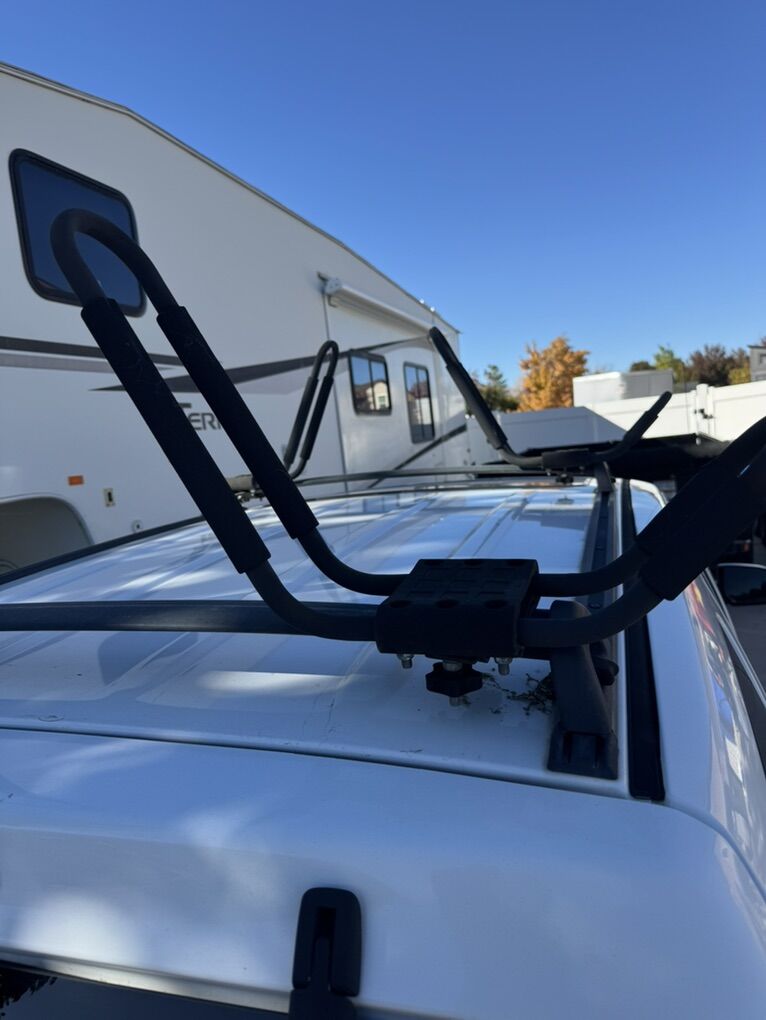 2 Kayak Roof Racks