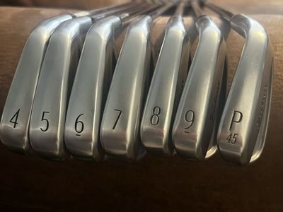 Titleist T100 Irons 4-PW, KBS S-Taper 120 shafts, like new grips