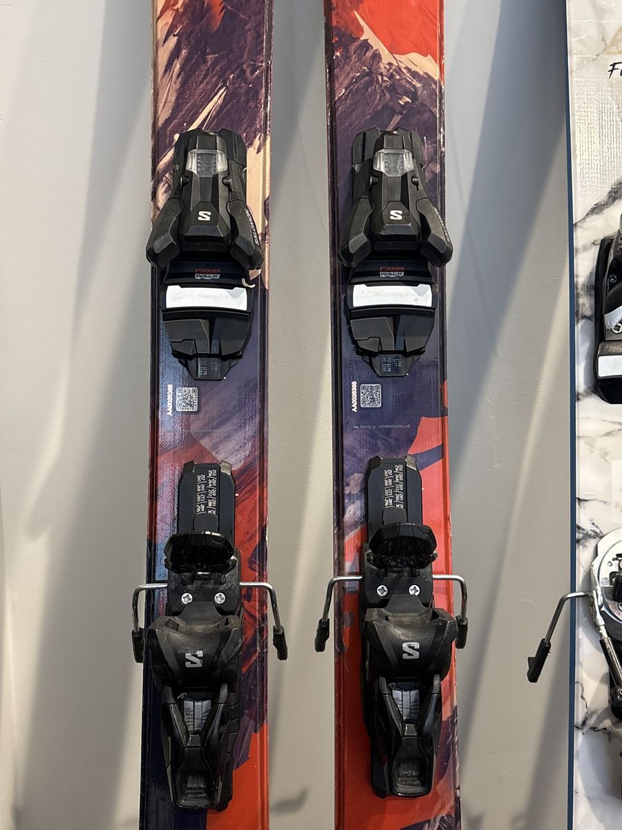 Armada Invictus 99 with Salomon Strive 13 bindings