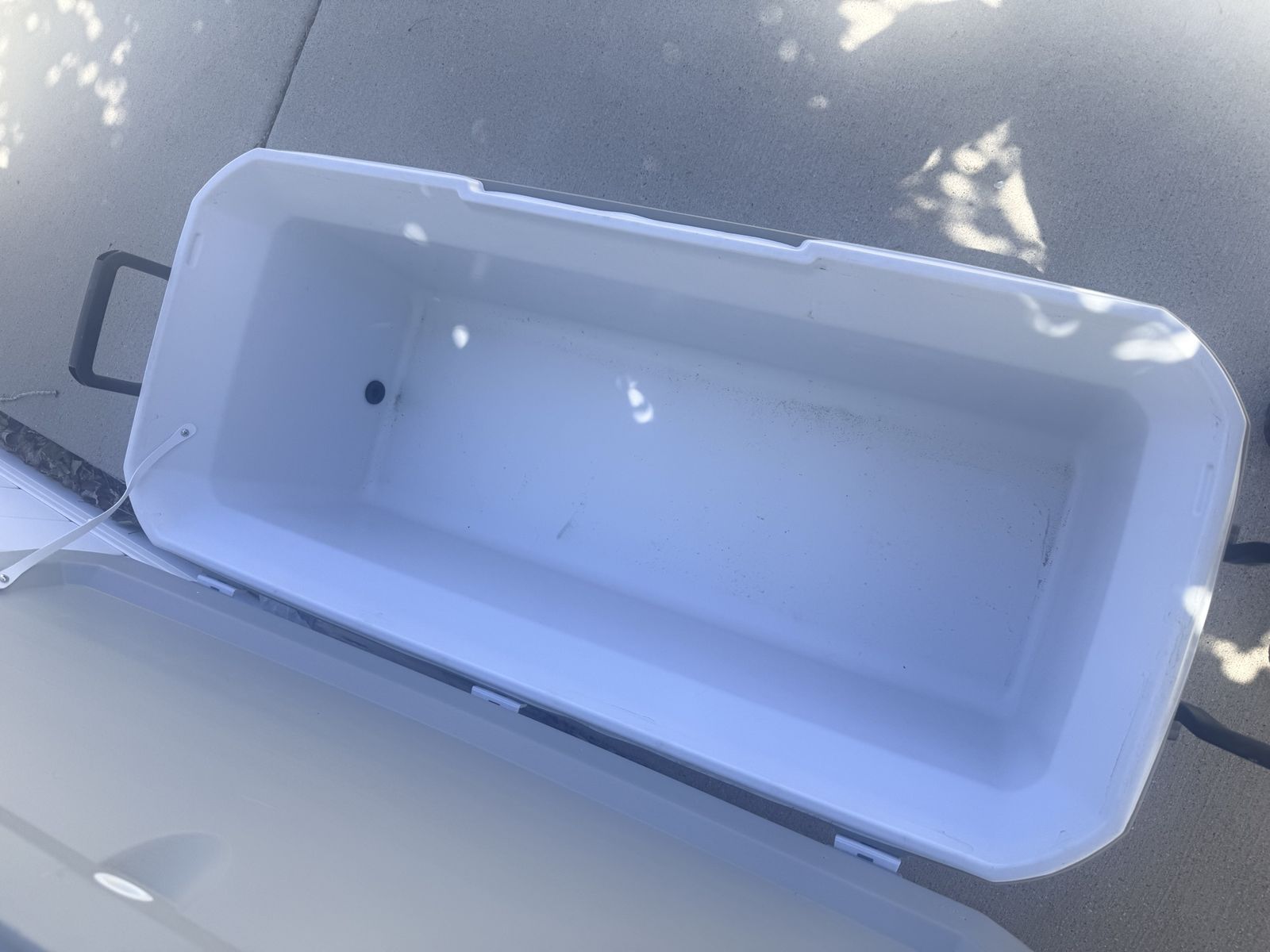 Main image 3
