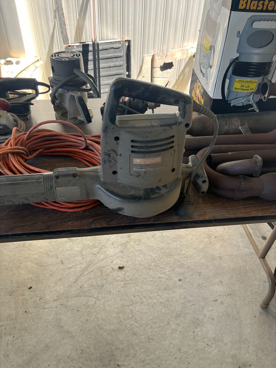 Main image 3
