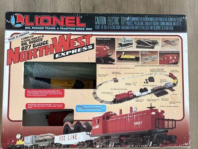 Vintage Lionel North West Express O27 Gauge Electric Train Set with original box