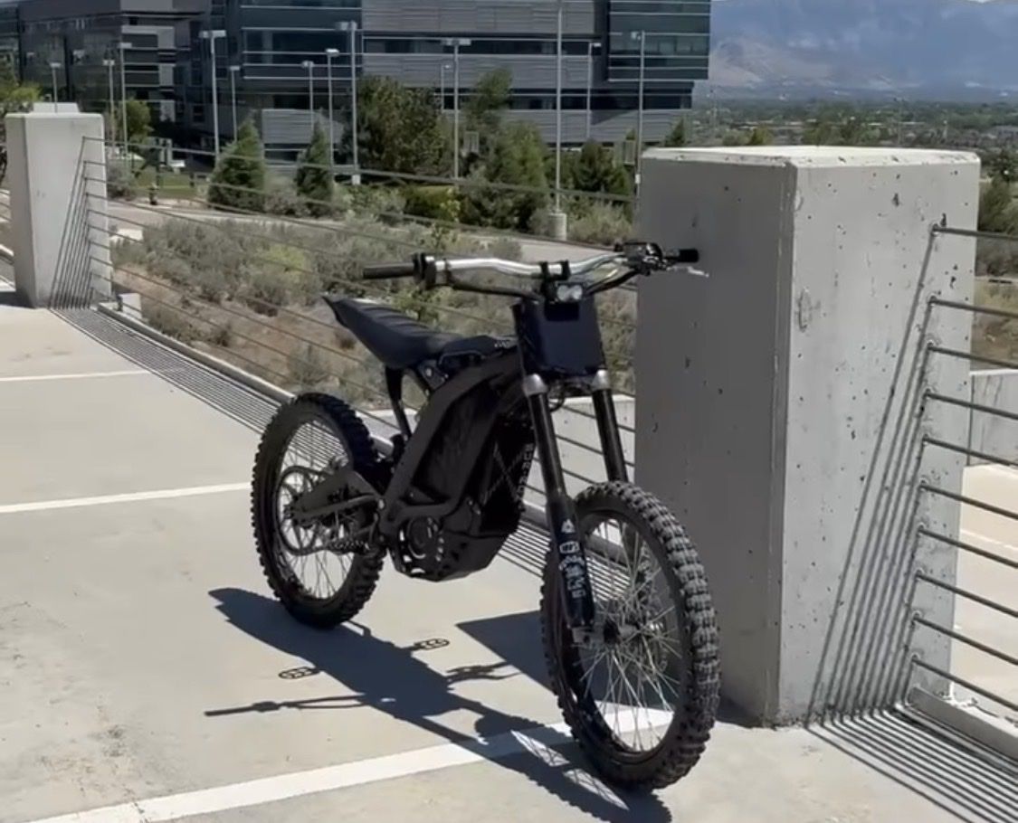 Surron light bee X Electric Dirt Bike Off-Road E-Moto