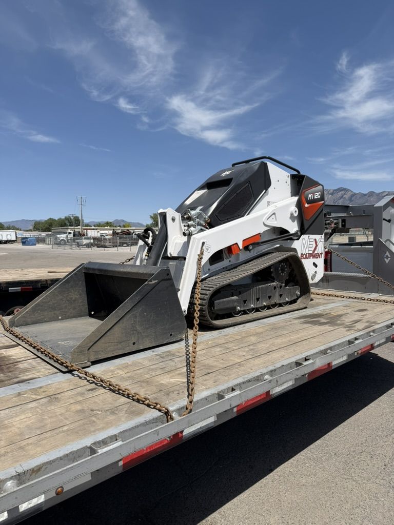 RENT MY NEW MT120 BOBCAT RIDE ON MINI SKID. LIFTS 1200 LBS