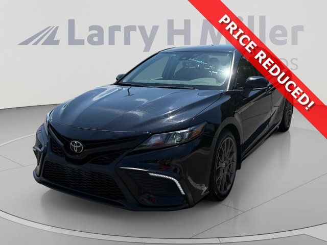 2024 Toyota Camry SE Nightshade
