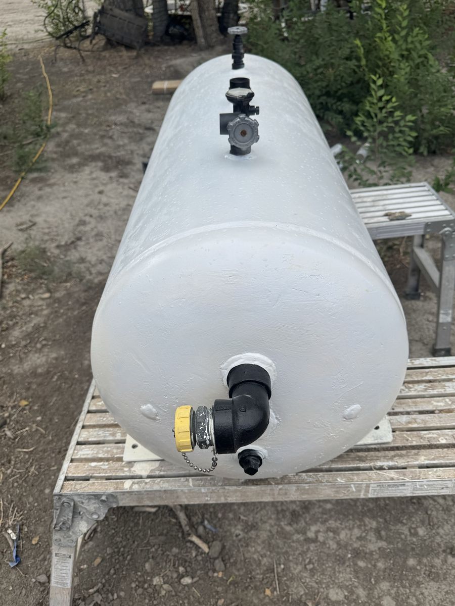 Propane tank 66 gallons
