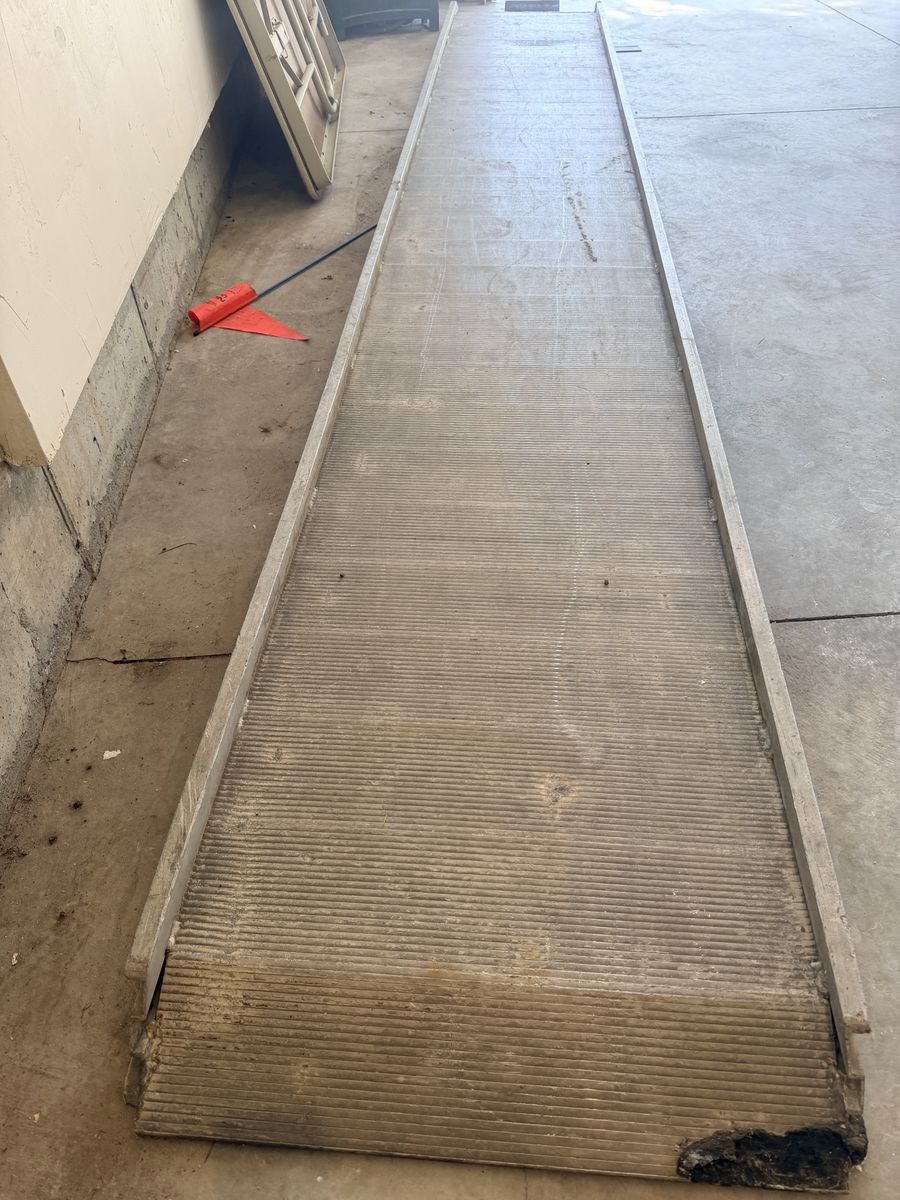 Aluminum Loading Ramp - Heavy Duty Walk Ramp