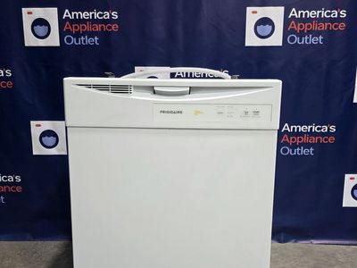 Frigidaire Dishwasher - White - Front Controls - Plastic Tub - 24 inches