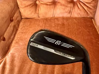 Titleist Vokey SM10 Jet Black 50° Wedge (08F Grind) – Lamkin Midsize Grip (RH)