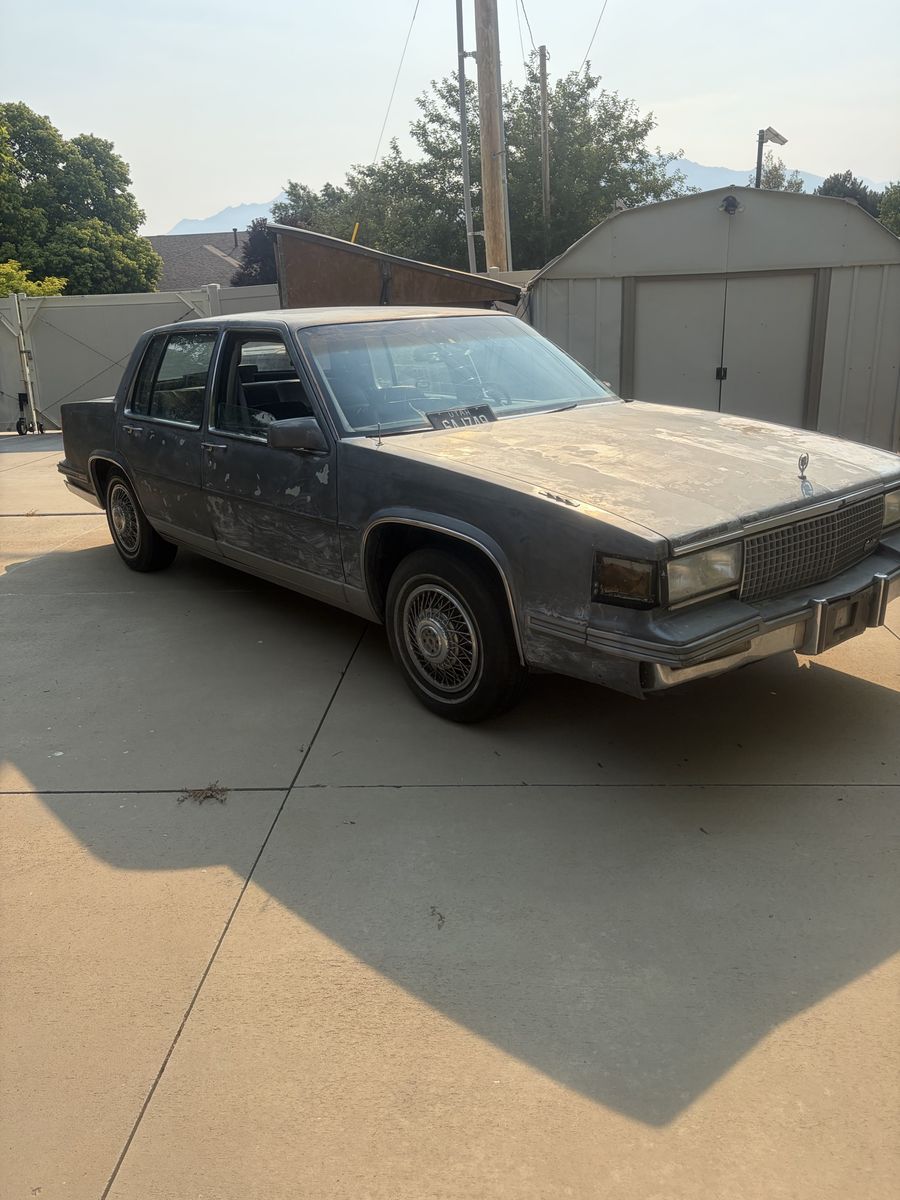 1988 Cadillac Fleetwood D'elegance