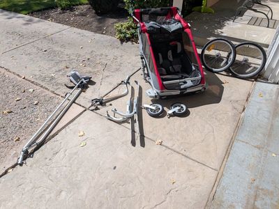 Thule Chariot Cross 2-in-1 Multisport Stroller & Bike Trailer with Ski Conversion Kit