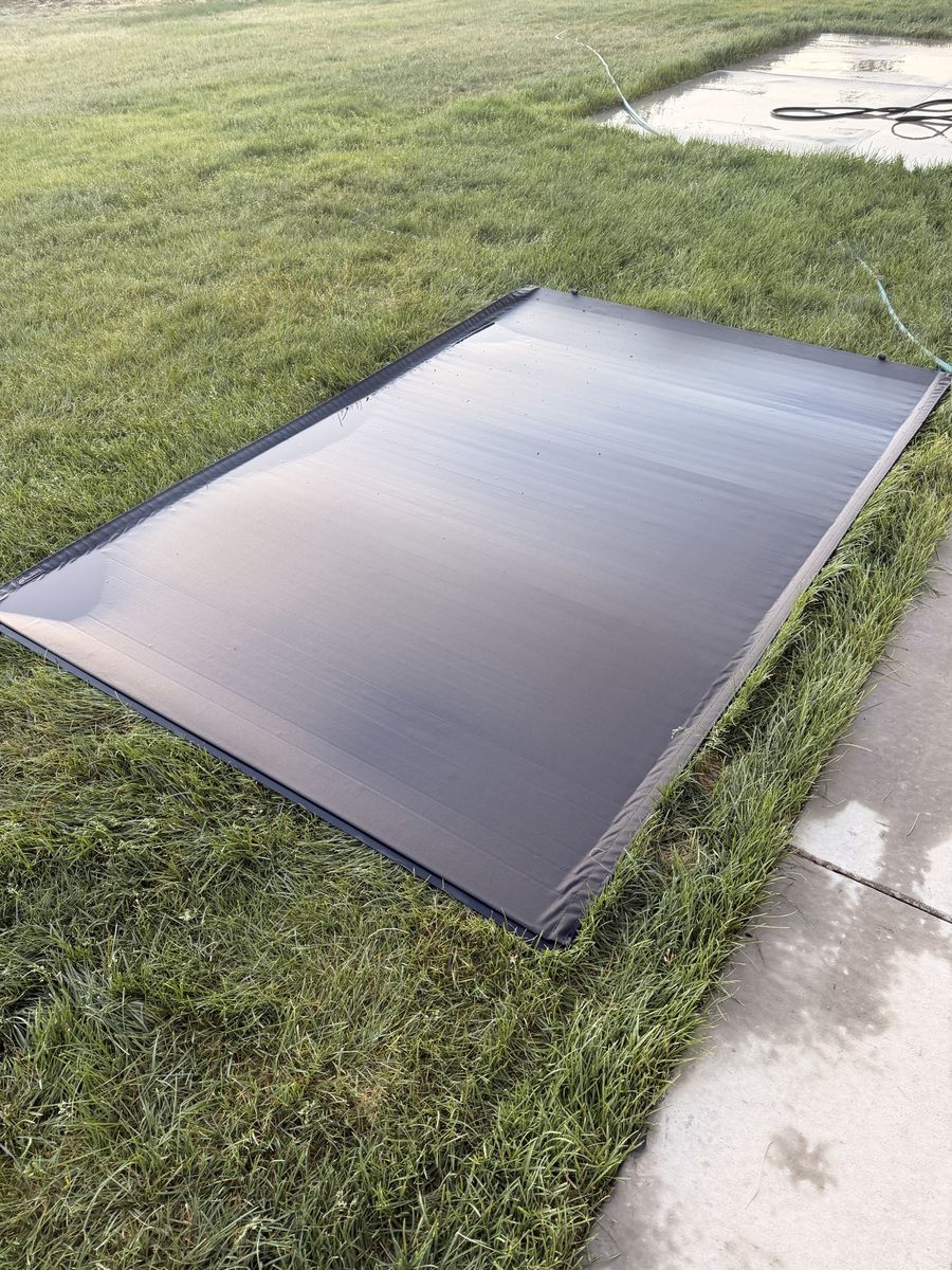 8 FT Realtruck Sentry CT Hard Roll-up Tonneau Cover