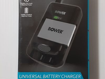 Bower DSLR Universal Battery Charger - New