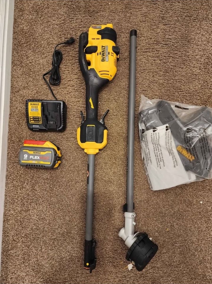 New Dewalt 60V MAX 17in. String Trimmer Kit