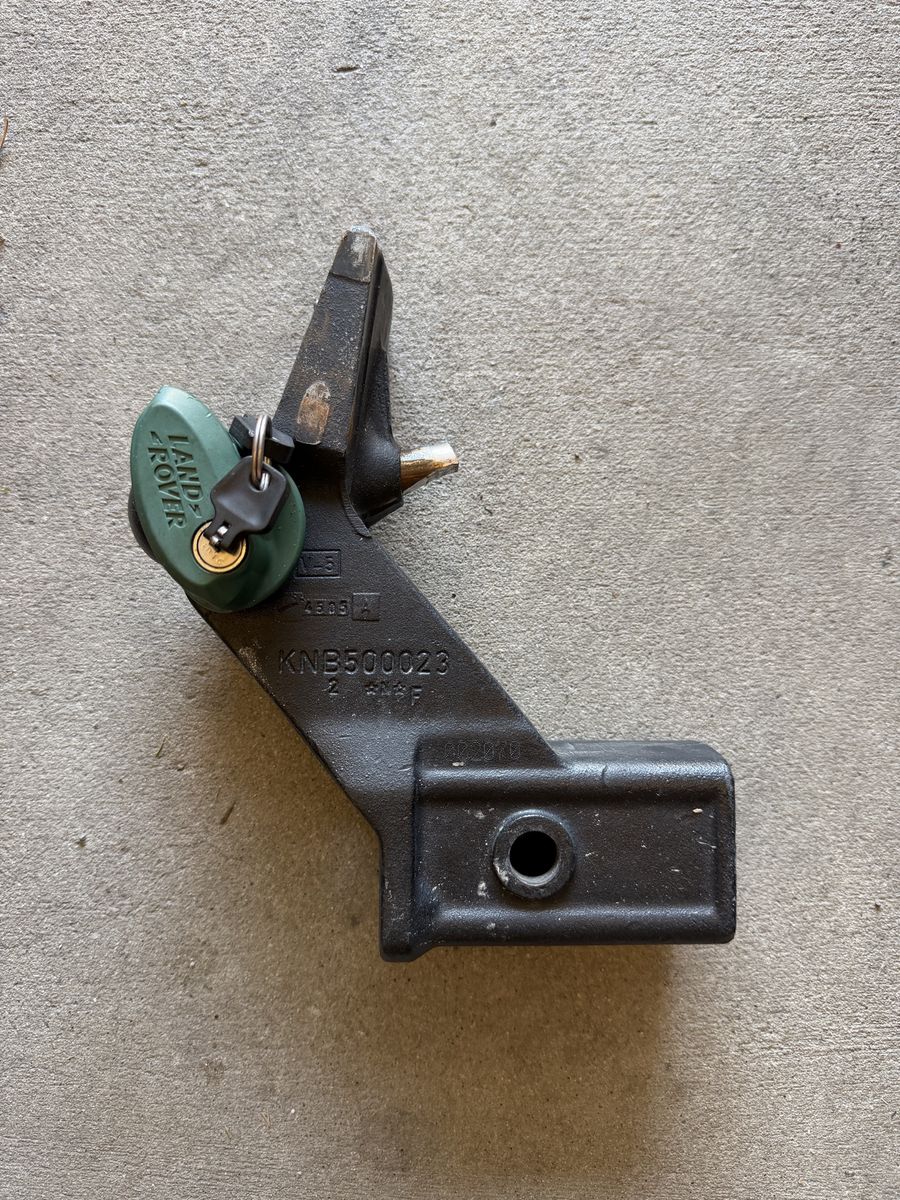 Land Rover LR3 LR4 Range Rover Sport Hitch OEM