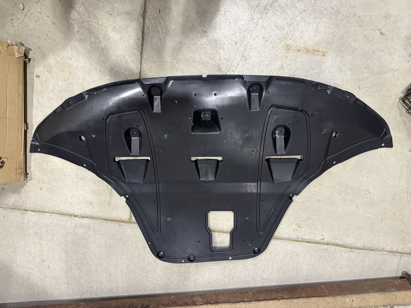22-24 Hyundai Tucson lower engine plush shield cover new 