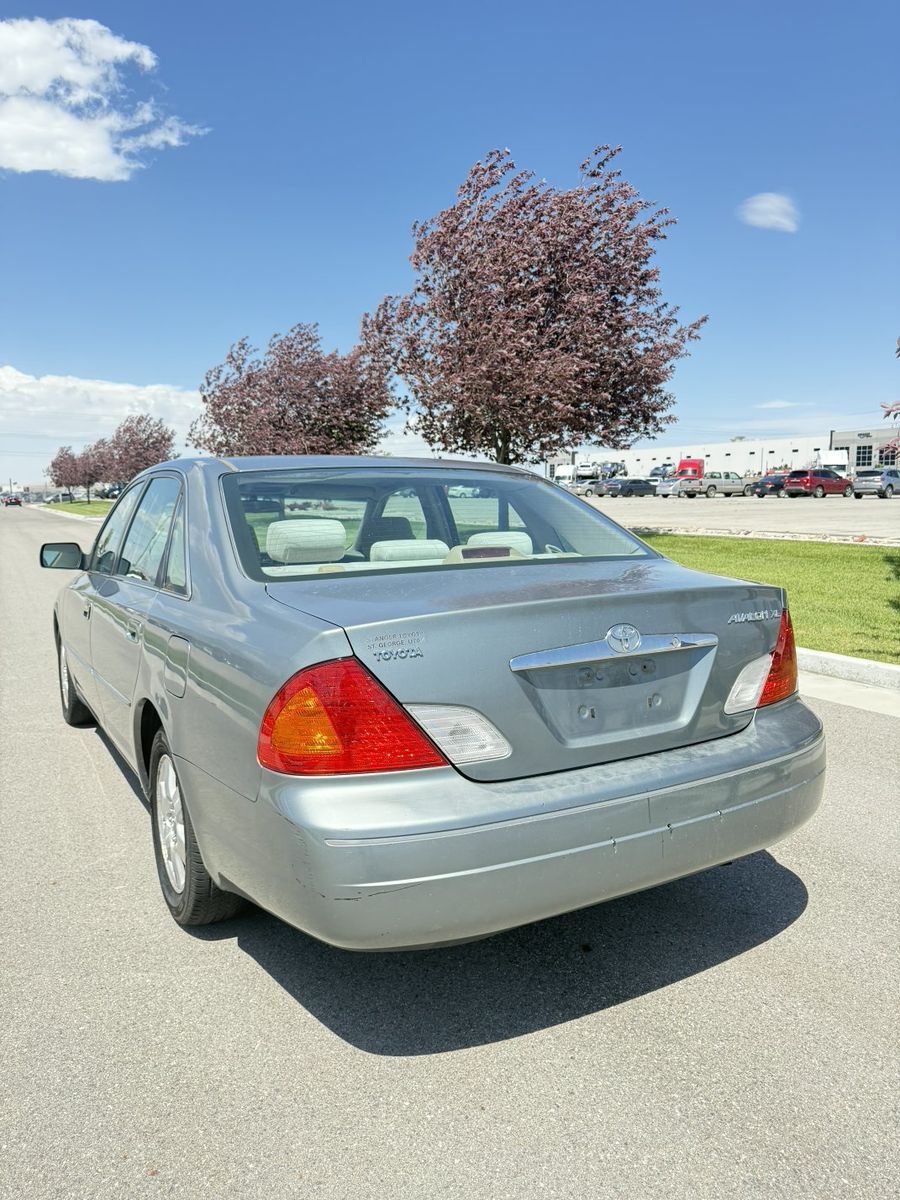 Main image 6