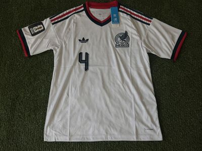 Adidas Mexico E. Alvarez #4 White 25/26 Away World Cup Soccer Jersey Men's Size M