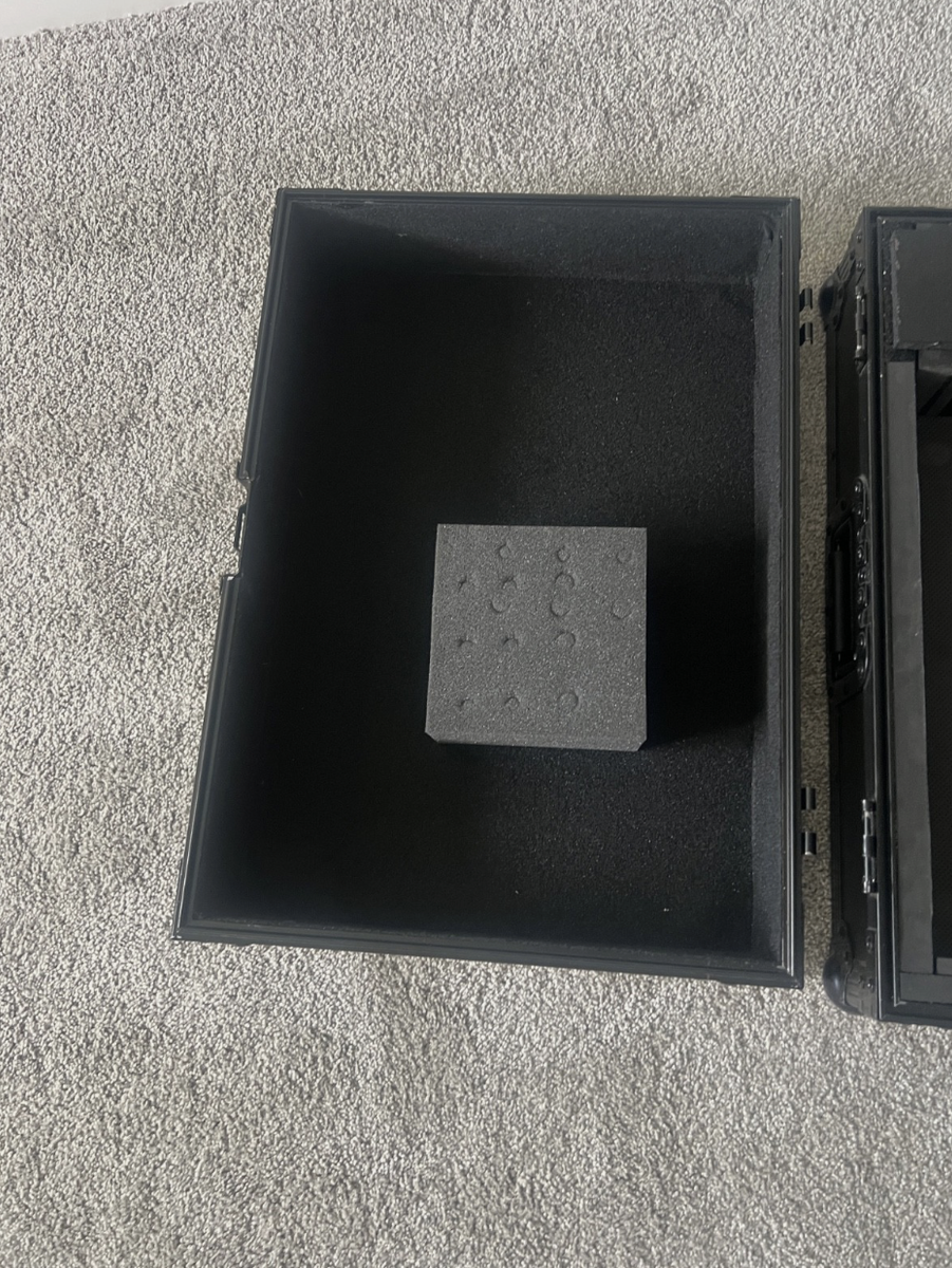 Main image 8