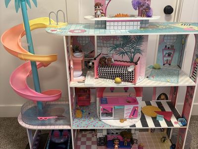 LOL doll house