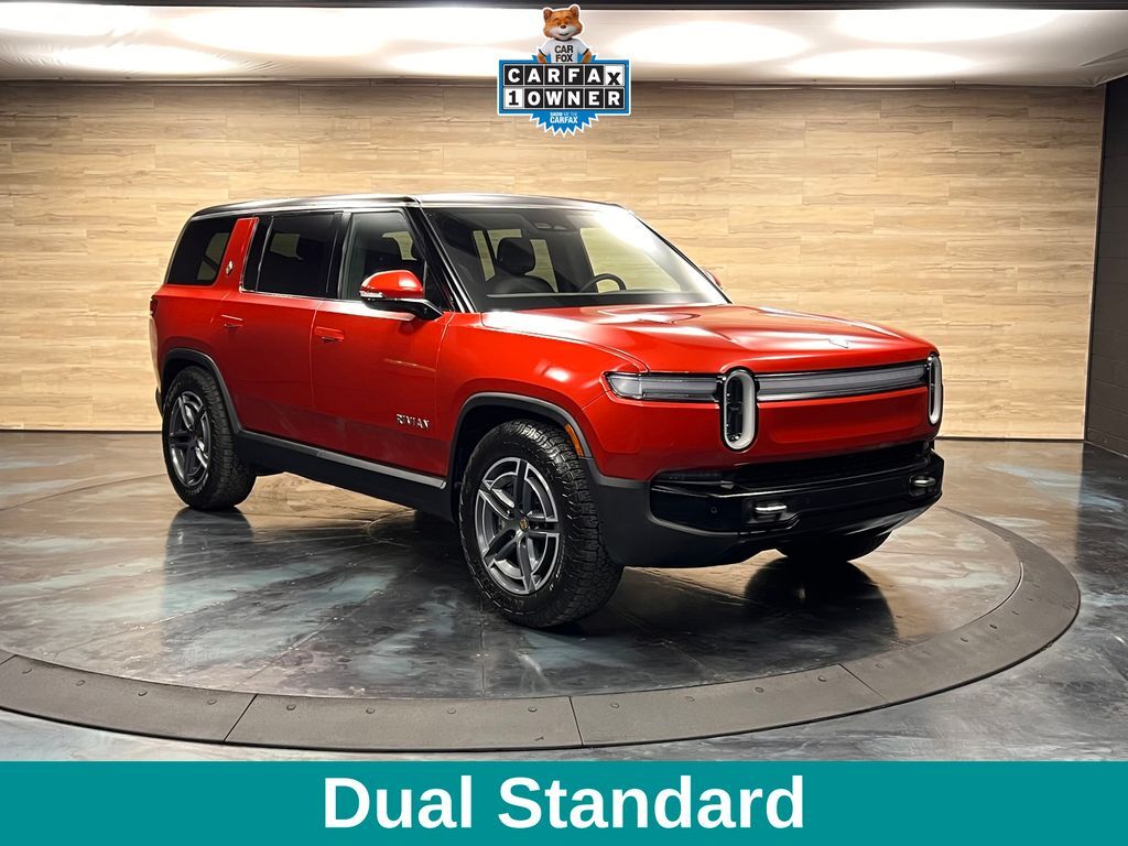 2025 Rivian R1S Adventure