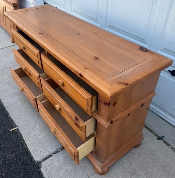 Main image 4