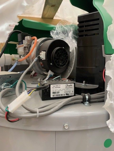 Main image 3