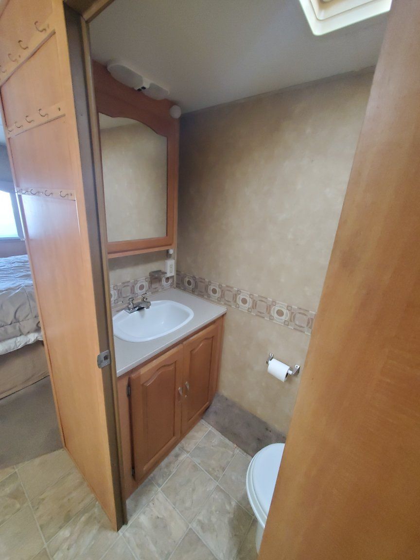 Main image 8