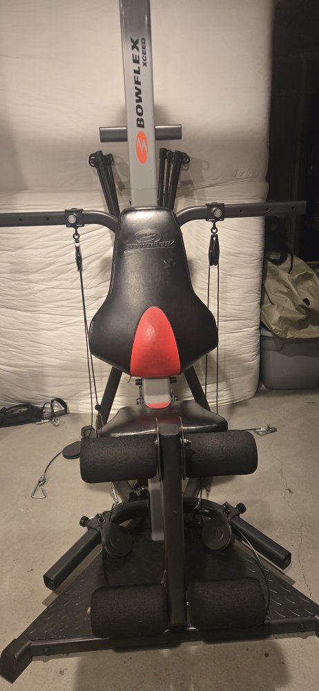 Bowflex Xceed Home Gym - Full Body Strength Training Machine with Multiple Workout Stations