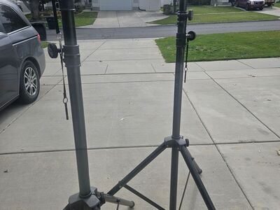 Speaker / Lighing Stands Pair