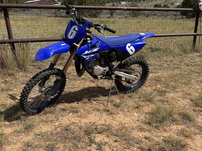 2025 Yamaha YZ85LW Large Wheel Dirt Bike - Excellent Condition, Low Hours