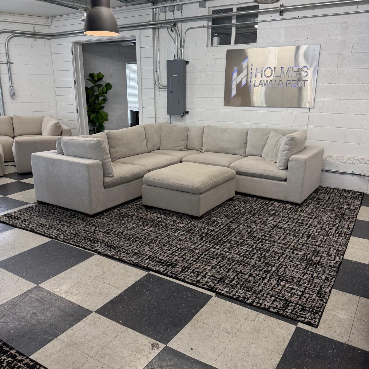 COSTCO THOMASVILLE LOWELL 6-PIECE FABRIC MODULAR SECTIONAL W/ OTTOMAN!!