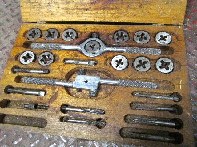 Blue Point (Snap-on) Antique / Vintage Tap and die set