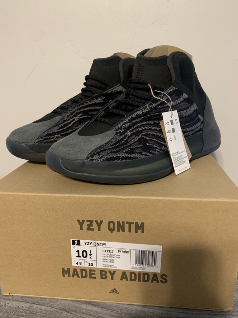 adidas Yeezy QNTM Onyx Size 10.5