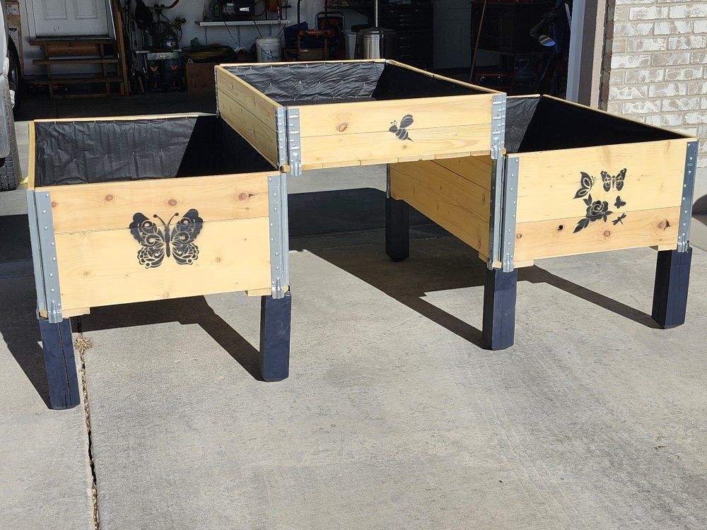 Wooden planter box